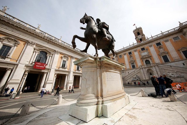 The Marc' Aurelio equestrian statue in Campidoglio Square at the city hall "Campidoglio" (the Capitoline hill) is pictured ahead of the meeting of EU leaders on the 60th anniversary of the Treaty of Rome, in Rome, Italy March 24, 2017. REUTERS/Alessandro Bianchi