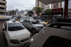 Oculto tras la escasez de gasolina, el fantasma del desabastecimiento amenaza a Venezuela (Video)