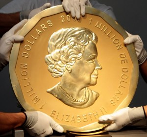 Roban una medalla de oro de 100 kilos en un museo de Berlín