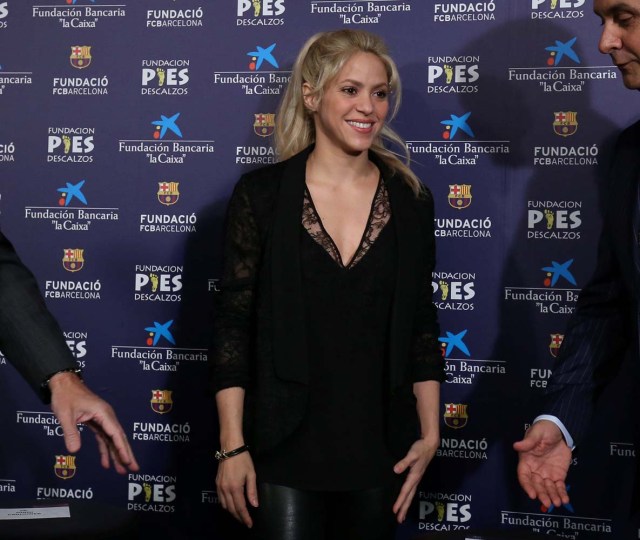 Colombian singer Shakira poses during a charity event with FC Barcelona at Camp Nou stadium in Barcelona, Spain March 28, 2017. REUTERS/Albert Gea