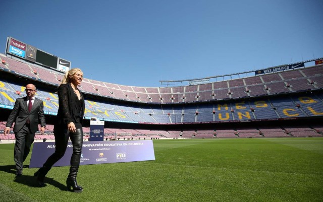 Colombian singer Shakira takes part in a charity event with FC Barcelona at Camp Nou stadium in Barcelona, Spain March 28, 2017. REUTERS/Albert Gea