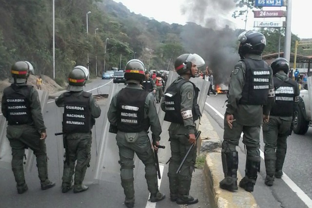 Foto: Protestaron en la Autopista Regional del Centro por inseguridad  / Daniel Colina