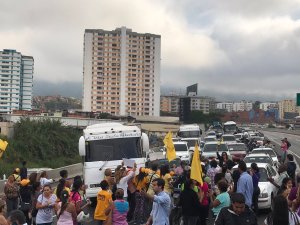 #31Mar: Protesta en la autopista Francisco Fajardo tras golpe de Maduro (Fotos)