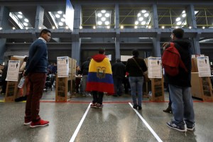 Segunda vuelta de comicios dispara participación de ecuatorianos en España