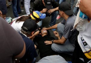 Al menos 18 heridos tras represión de protesta en la Fajardo (+Tuits)