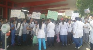 Médicos protestan por inseguridad en el Hospital Universitario de Maracaibo