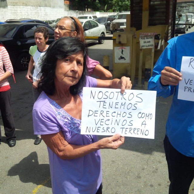 Vecinos de Caracas protestaron contra las expropiaciones