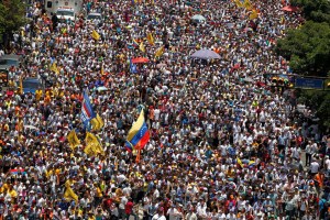 Oposición y chavismo se miden este #19Abr bajo alta tensión