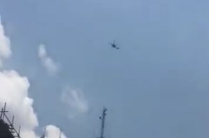 Represores lanzan lacrimógenas desde el helicóptero (VIDEO)