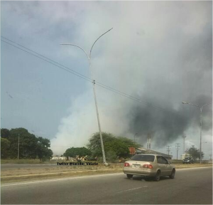 Reportan un incendio en la refinería El Palito
