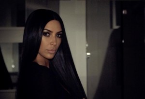 Uno de los cinco atracadores de Kim Kardashian en París sigue libre