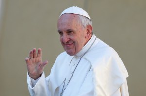 Papa Francisco insta al mundo a “detener a los señores de la guerra”