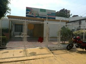 Encuentran cuerpo maniatado de vigilante en colegio de Maracaibo
