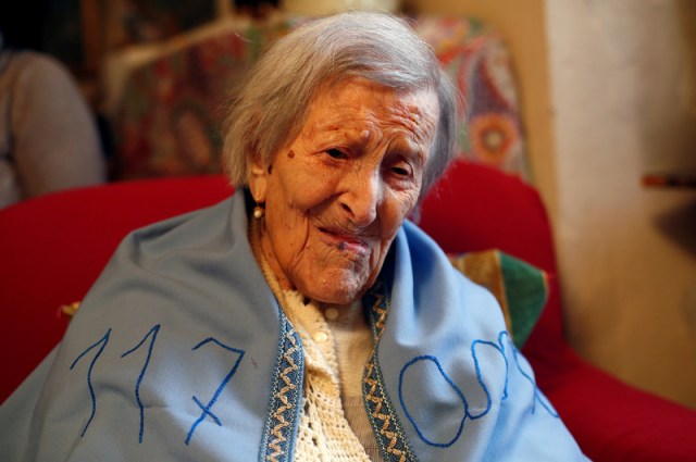 FILE PHOTO - Emma Morano, thought to be the world's oldest person and the last to be born in the 1800s, is seen during her 117th birthday in her house in Verbania, northern Italy November 29, 2016. REUTERS/Alessandro Garofalo/File Photo