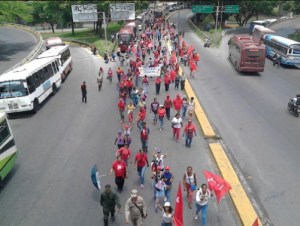 Cacerolean marcha chavista (Video)