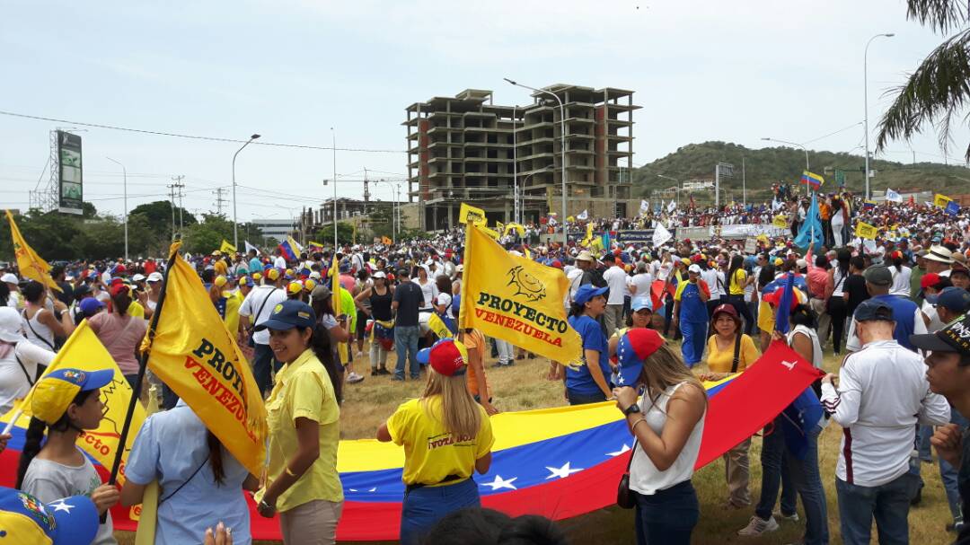 Así va la marcha opositora en Nueva Esparta este #19Abr (Fotos)