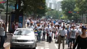 La avenida Francisco de Miranda repleta de caraqueños #19EnMarcha