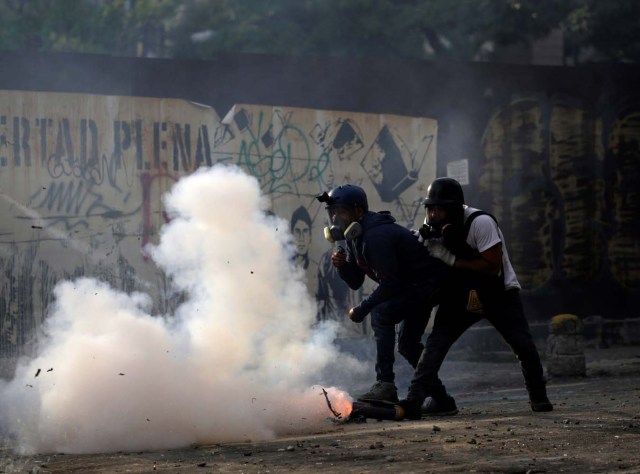   April 19, 2017. REUTERS/Marco Bello