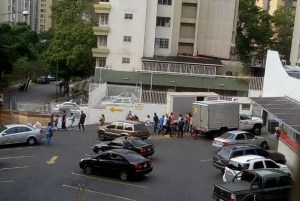 Reportan intentos saqueos en la urbanización de La Urbina en Caracas (Foto y video)