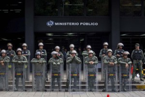 Alejandro Rebolledo al MP: Su obligación no es observar, es garantizar