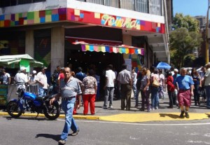 Panaderías tomadas en el centro de Caracas llevan cuatro días sin harina