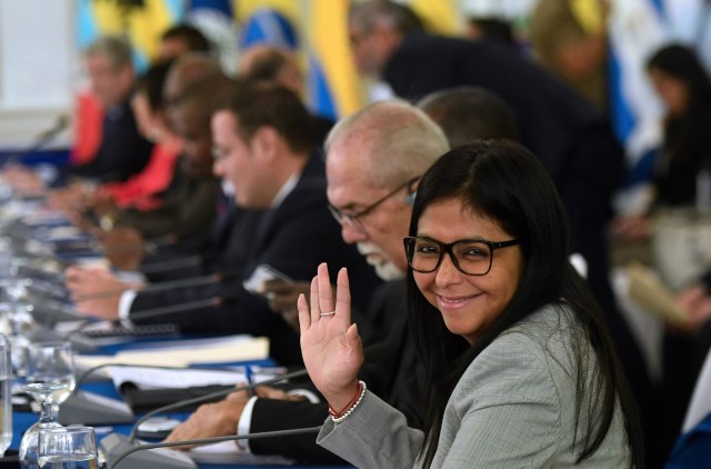 La canciller del gobierno bolivariano de Venezuela, Delcy Rodríguez, sonríe antes del inicio de la sesión Celac Foto: Marvin RECINOS / AFP