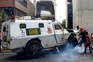 Paz en la televisión, guerra en las calles de Venezuela