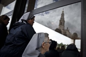Fátima se prepara para recibir al Papa y a más de un millón de peregrinos (fotos)