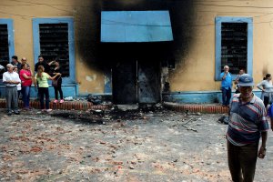 Vandalismo en Táchira deja 20 comercios saqueados