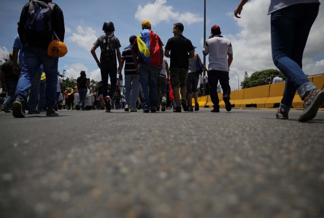 Opposition supporters gather for a rally against Venezuela's President Nicolas Maduro in Caracas, Venezuela May 20, 2017. REUTERS/Carlos Barria