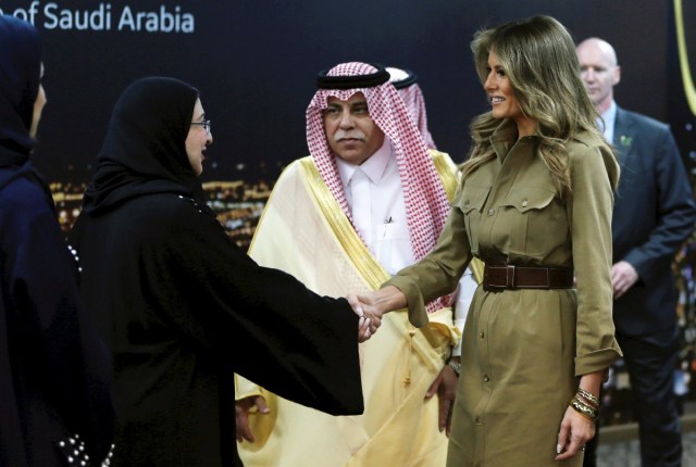 First lady Melania Trump is greeted as she visits GE All women business process service center in Riyadh, Saudi Arabia, May 21, 2017. REUTERS/Hamad I Mohammed