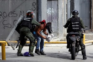 Foro Penal: 1280 personas permanecen detenidas por protestas