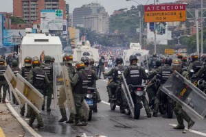 Congreso de Colombia dice que la democracia en Venezuela se acabó