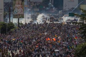 EN FOTOS: La brutal represión que dejó la “revolución” este #10May