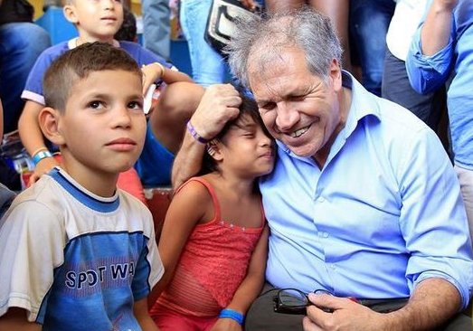 El excanciller uruguayo Luis Almagro renovó hoy su "compromiso con la democracia y los derechos humanos" al cumplir dos años como secretario general de la Organización de los Estados Americanos 