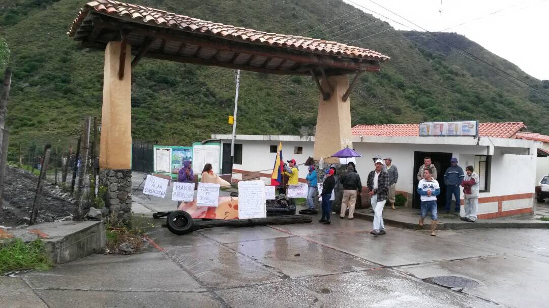 Esto fue lo que repartieron ganaderos durante plantón en Táchira #15May (Fotos)