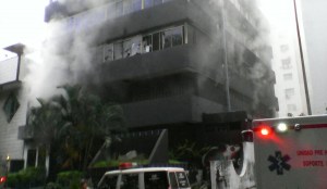 Motta Domínguez condena incendio a sede de Corpoelec en Carabobo