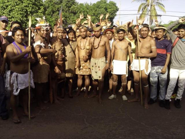 @Prensa_Amazonas / Indígenas en Amazonas