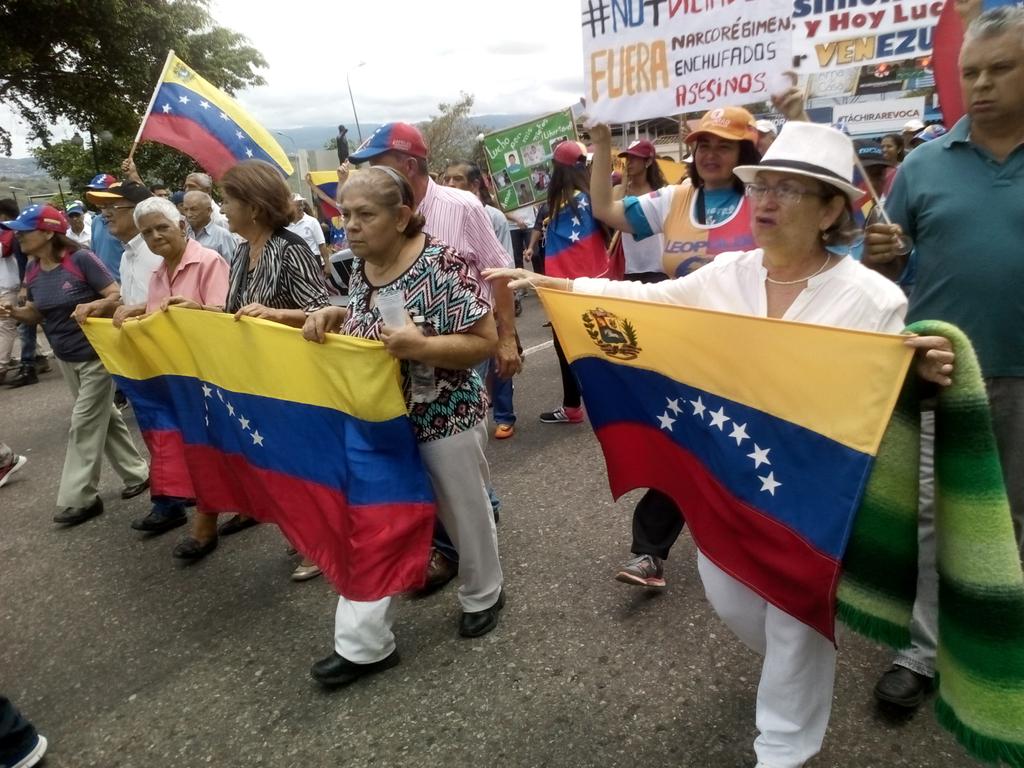 Abuelos en Táchira piden cese de represión ante Defensoría #12May (Fotos)