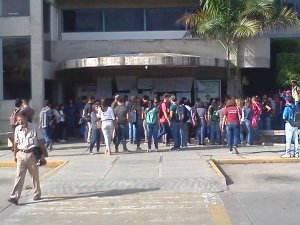 Estudiantes de la Universidad Bicentenaria de Aragua protestan contra represión #18May