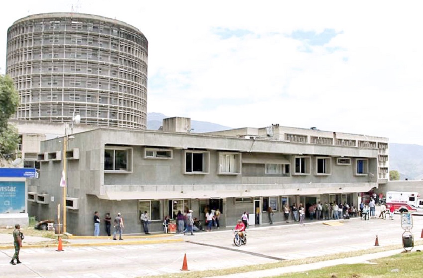Diputado Olivares denuncia falta de alimentos en Hospital Universitario de Los Andes (Fotos)
