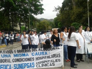 Hospitales en Caracas se unieron al plantón para denunciar que los pacientes mueren por falta de insumos