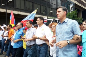 Alfredo Jimeno:  Debemos mantenernos en las calles hasta lograr el cambio que Venezuela merece