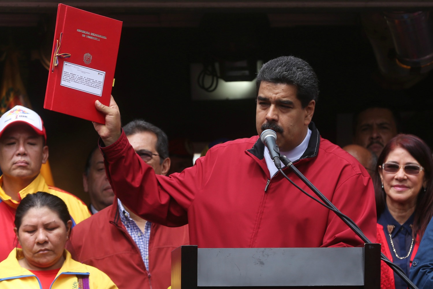 Maduro: Vamos a constitucionalizar la comuna (Video)