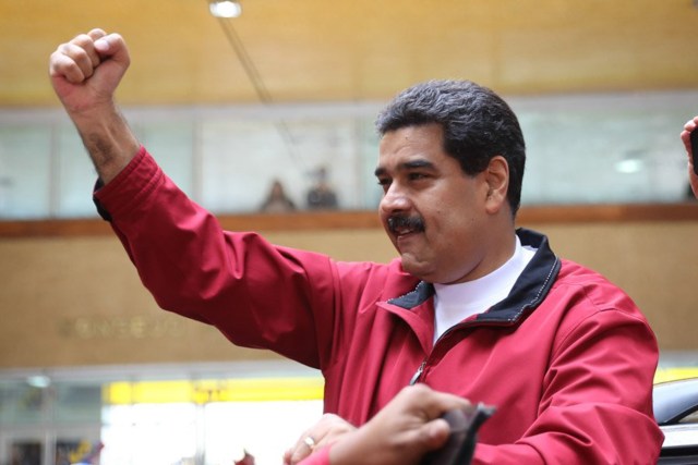 Maduro en el CNE / Archivo / Foto: @prensapresidencial 