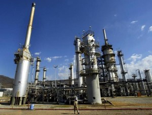 La producción petrolera de Venezuela cayó 26 mil bpd en Abril