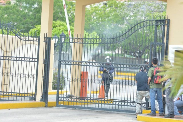 Reprimen a manifestantes en el Zulia