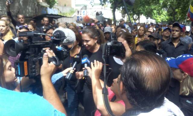Madres venezolanas piden a las autoridades que #SueltenLasArmas Foto: Régulo Gómez / LaPatilla.com