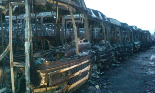 Autobuses quemados en Transbolívar este #22May / Foto @mpptop 