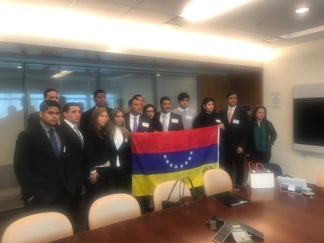 Estudiantes venezolanos en el exterior / Foto Prensa